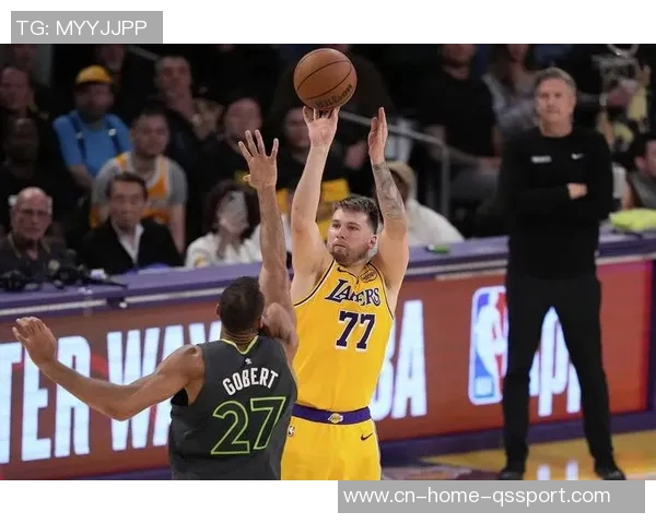 东契奇有望夺MVP湖人球迷期待球队新赛季华丽转身 东契奇有望夺MVP湖人球迷期待球队新赛季华丽转身