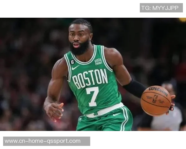 费尔斯全力以赴对位杰伦布朗期待在比赛中展现竞争精神