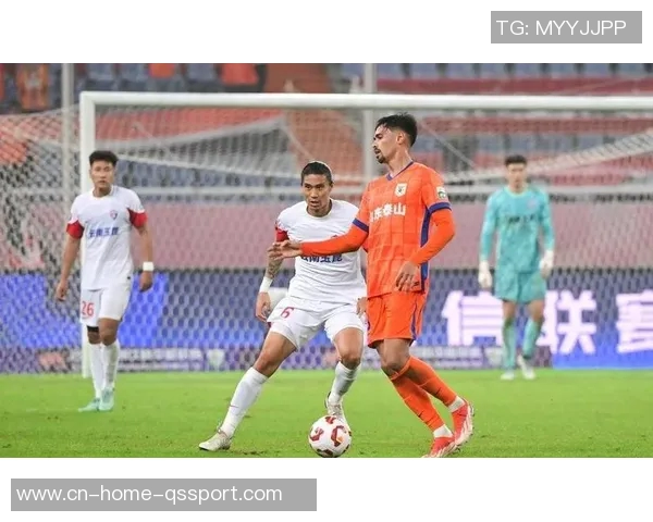 泰山中卫洛佩斯对抗表现不佳奥斯卡强势突破致失球