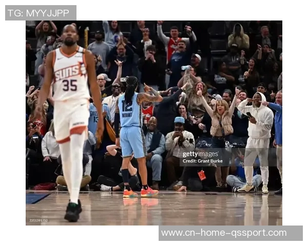 杜兰特与莫兰特父亲场边争执暗示儿子或将离开球队珍惜最后时光 杜兰特与莫兰特父亲场边争执暗示儿子或将离开球队珍惜最后时光