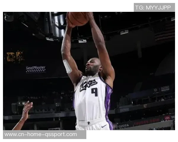 阿丘瓦高效表现8投7中斩获16分6篮板2盖帽并抢下4个前场篮板